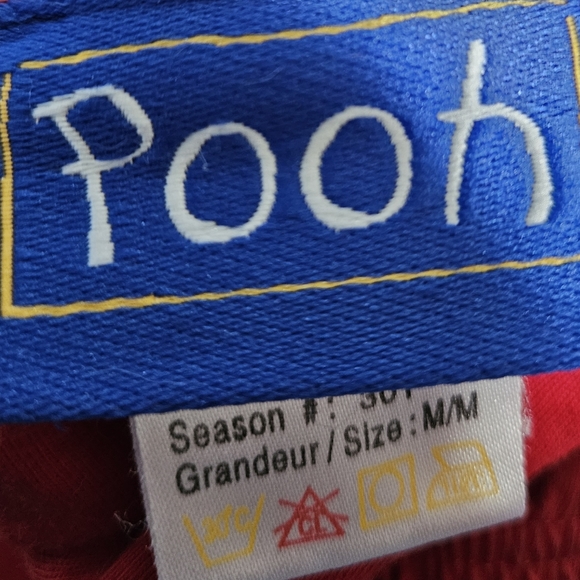 Winnie the Pooh Women's Pajama PJ Set Top & Pant RARE Medium red snow ball fight - Picture 4 of 16